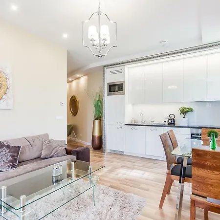 Olympic Apartment *